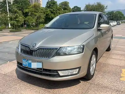 Škoda Rapid 2013
