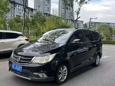 Baojun 730 2015