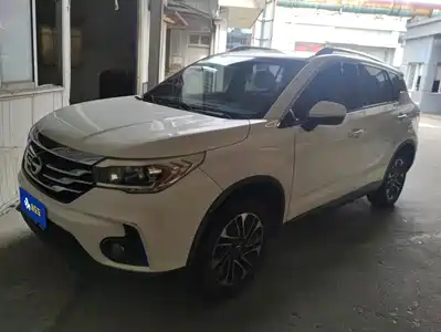 GAC Trumpchi GS4 2015