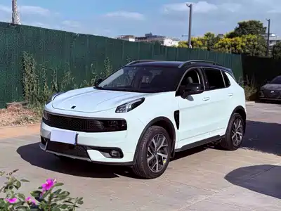 Lynk & Co 01 2018