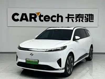 Dongfeng Yipai eπ008 2025