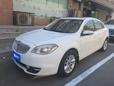 Zhonghua H330 2013
