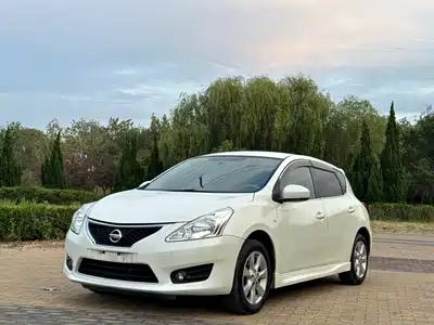 Nissan Tiida 2014