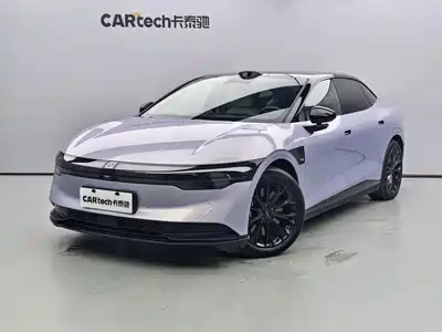 ZEEKR 007 2025