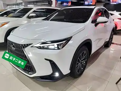 Lexus NX 2026