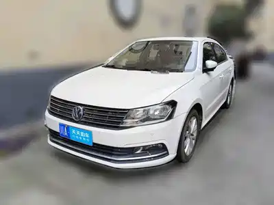 Volkswagen Lavida 2015