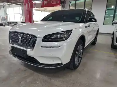 Lincoln Adventurer 2022