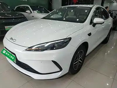 BYD Seal 05 DM-i 2025