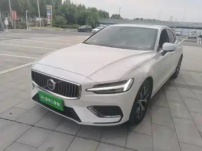 Volvo S60 2023