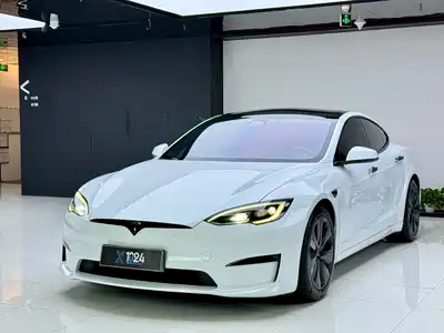 Tesla Model S 2024