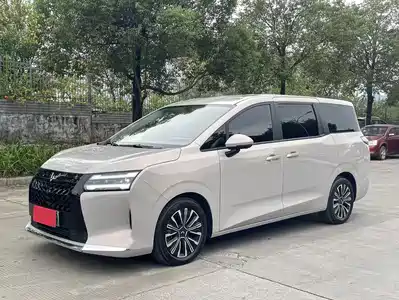 Wuling Motors Starlight 730 New Energy 2025