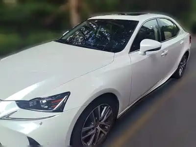 Lexus IS 2017
