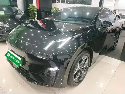 Lynk & Co Z20 2025