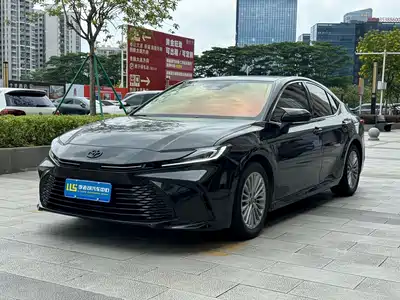 Toyota Camry 2025