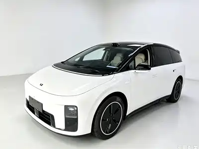 Li Auto i8 2025