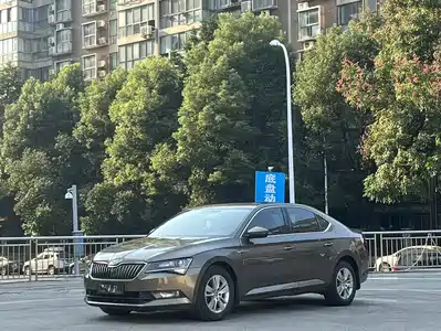 Škoda Superb 2017
