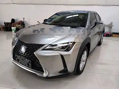 Lexus UX 2021