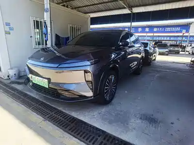 Dongfeng Aeolus L8 2025