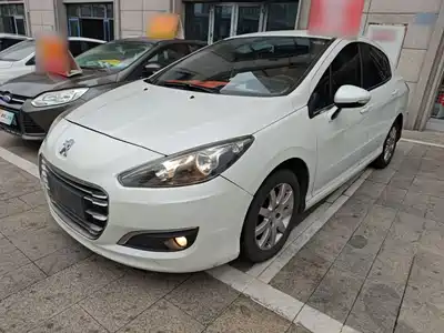 Peugeot 308 2015