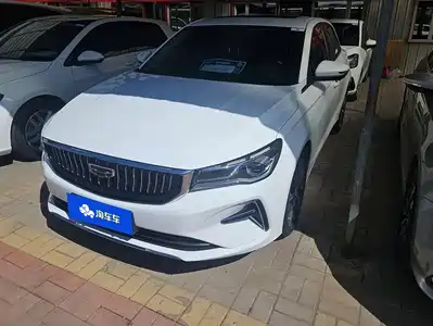 Geely Emgrand 2021