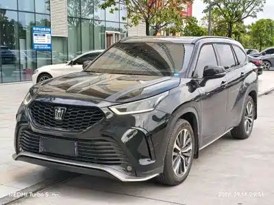 Toyota Crown Kluger 2024