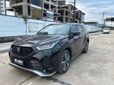 Toyota Crown Kluger 2024