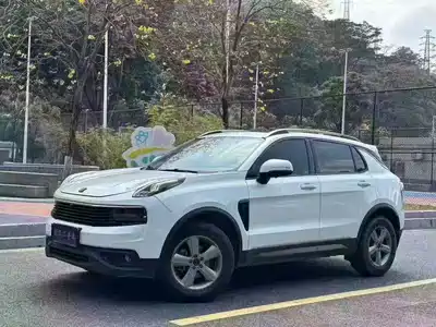 Lynk & Co 01 2019