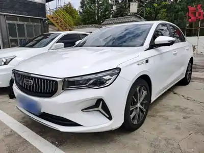 Geely Emgrand 2024