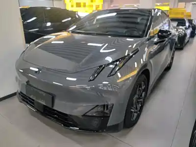 Lynk & Co Z20 2025