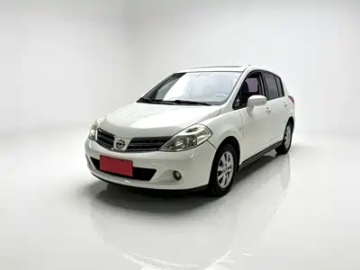 Nissan Tiida 2010