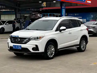 GAC Trumpchi GS4 2015