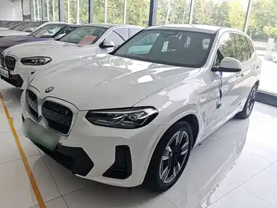 BMW iX3 2024