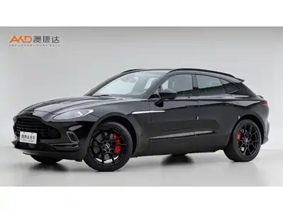 Aston Martin DBX 2022
