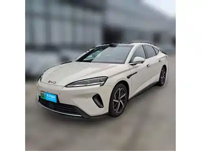 BYD Seal 07 DM-i 2025