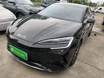 BYD Seal 07 DM-i 2024