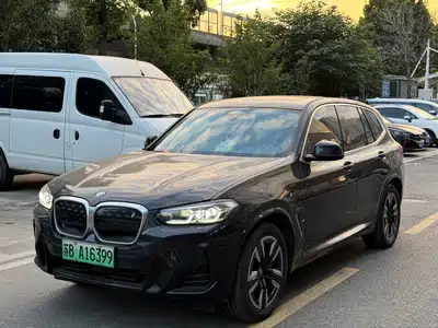 BMW iX3 2024