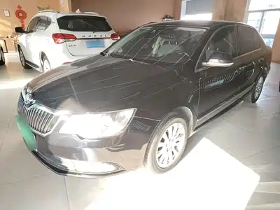 Škoda Superb 2015