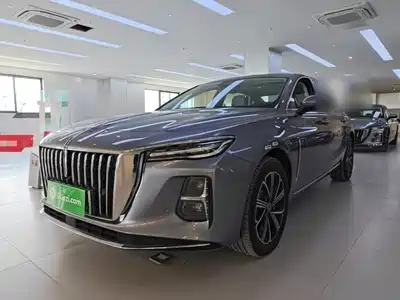 Hongqi H5 PHEV 2025