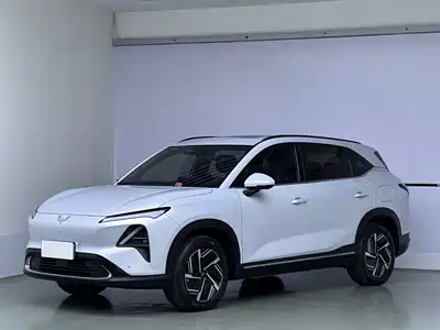 Wuling Motors Starlight S 2024