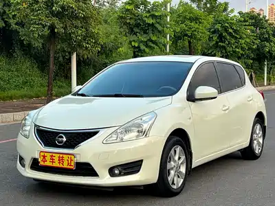 Nissan Tiida 2013