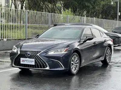 Lexus ES 2021