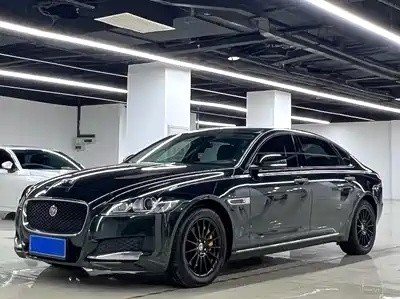 Jaguar XFL 2018