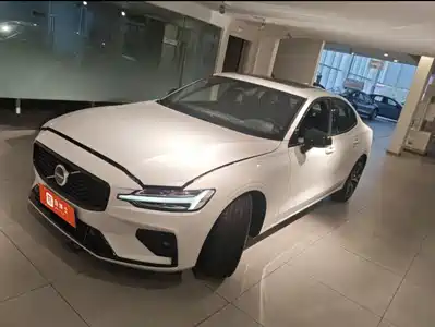 Volvo S60 2024