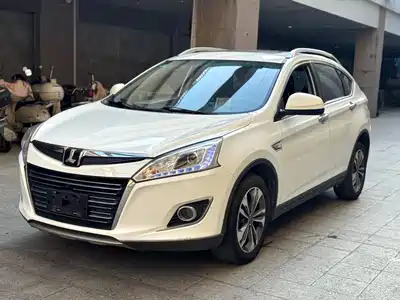 Luxgen U6 SUV 2014