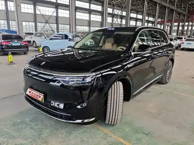 AITO Wenjie M8 2025