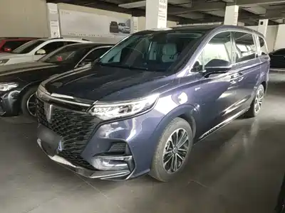 Roewe iMAX8 2022