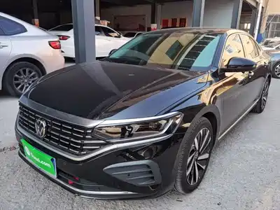 Volkswagen Passat 2024