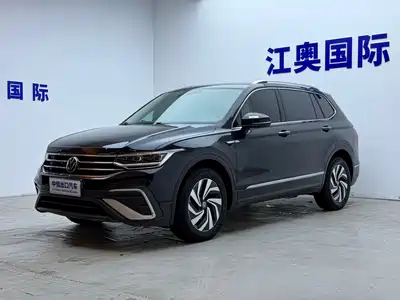 Volkswagen Tiguan L 2023