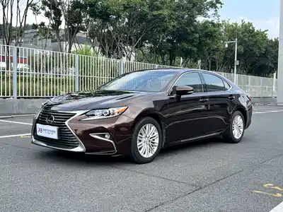 Lexus ES 2017