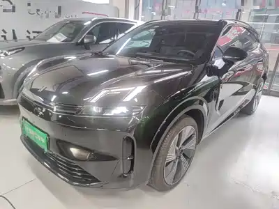 Lynk & Co 08 EM-P 2024